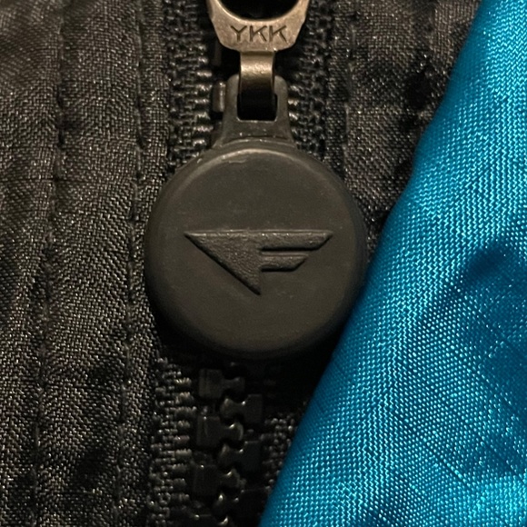 Nike Vintage Windbreaker Jacket 1990's - Picture 4 of 11